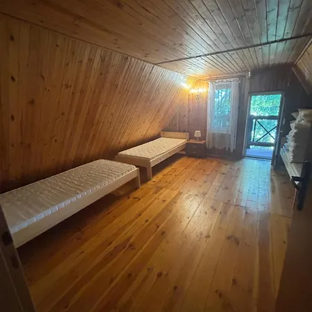 Semesterbostad Nad Jeziorem Z Wlasna Kladka- Raj Dla Wedkarzy I Grzybiarzy Orzechowo (Elk)